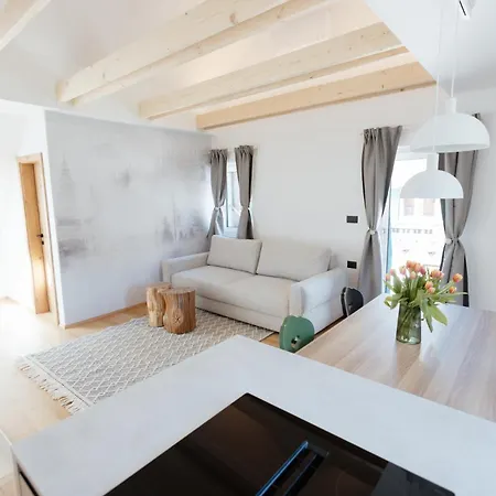 Tita's Apartma *
